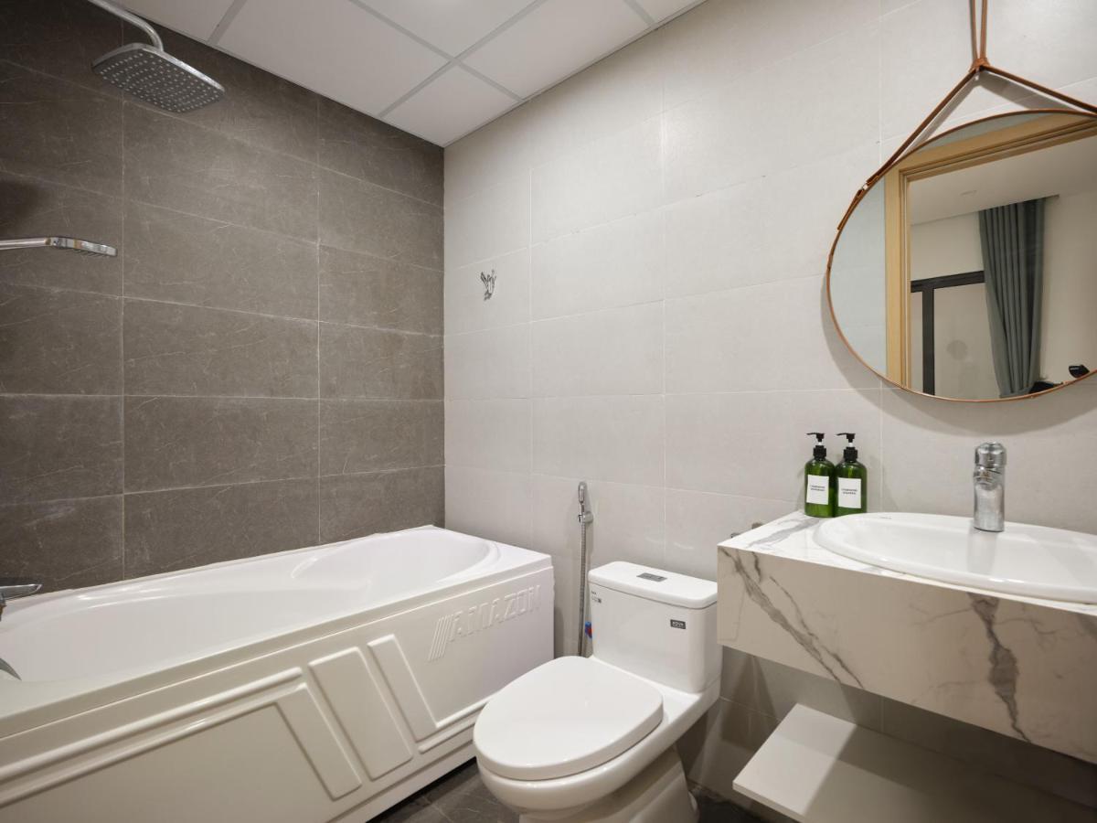Moonlight Tay Ho Appartement Hanoi Buitenkant foto