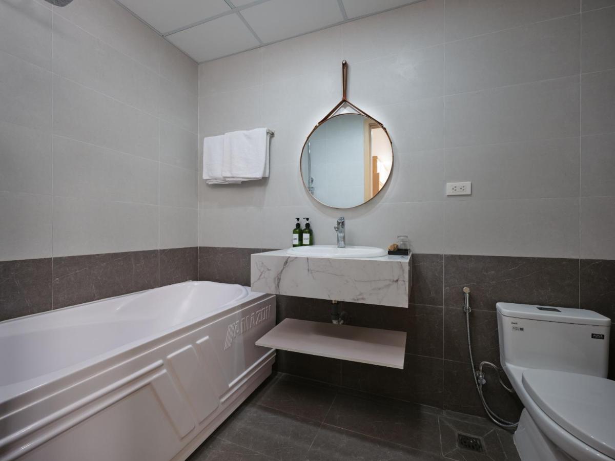 Moonlight Tay Ho Appartement Hanoi Buitenkant foto